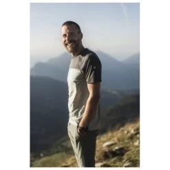 Tee-shirt De Rando Lafuma Skim Tee M Slate Gray 13 Tee-shirt De Rando Lafuma Skim Tee M Slate Gray -Lafuma Outdoor Remise b2374661301f97adea7c9f4127ade489c970df70 E23LAFUTTH3375536 904